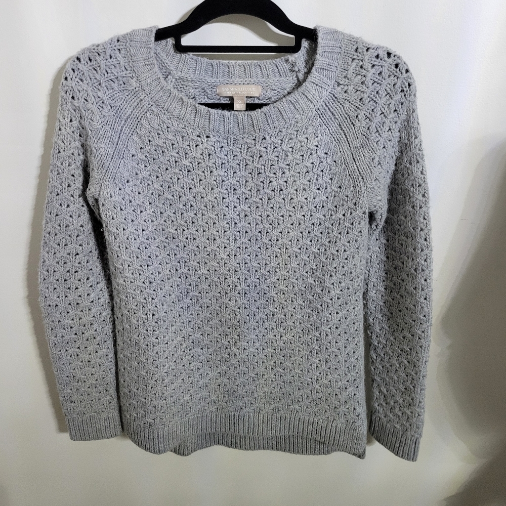 Banana Republic Women's Thick Gray Italian Yarn Sweater, Size XS
